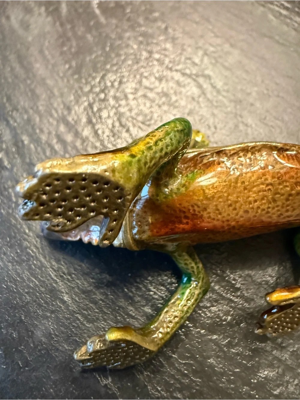 Vntg enamel lizard kimono dragon iguana trinket box crystal jewel magnetic hinge